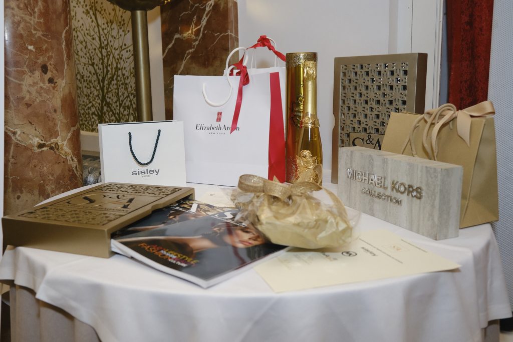 Productos sorteados en la rifa solidaria.