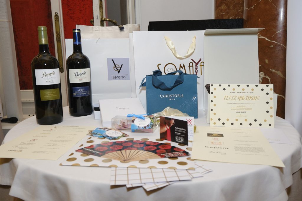 Productos sorteados en la rifa solidaria.