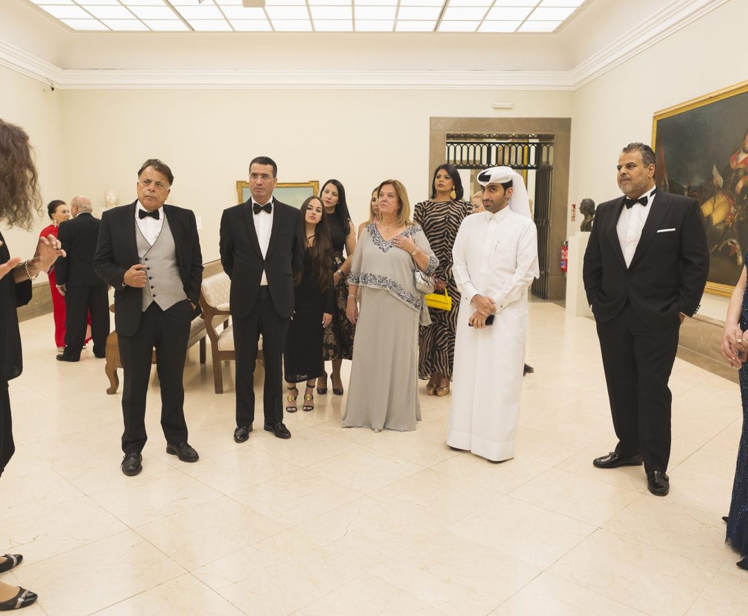 Excmo. Sr. Bachar Yagui ex Embajador de la Liga Árabe, el Excmo. Sr. Salih Husain Ali Ali embajador de Irak, Hamad Al-Mohammad, Excmo. Sr. Omar Al Kathiri embajador de Omán y Doña Carla Charbel