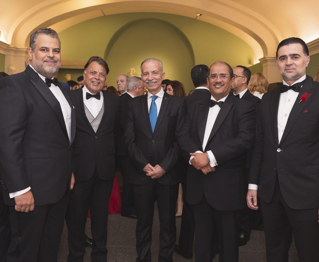 Excmo. Omar Al Kathiri embajador de Omán, el Excmo. Sr. Bachar Yagui ex Embajador de la Liga Árabe, el Excmo. Sr. Husni Abdelwahed embajador de Palestina, Excmo. Sr. Aws Abdullah Alawd, Embajador de Yemen y Excmo. Sr. Walid Abuabdalla embajador de Libia